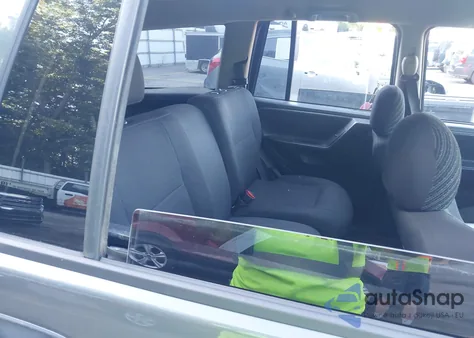 2004 Jeep Grand Cherokee Laredo from USA, damaged, VIN 1J4GW48S64C154625